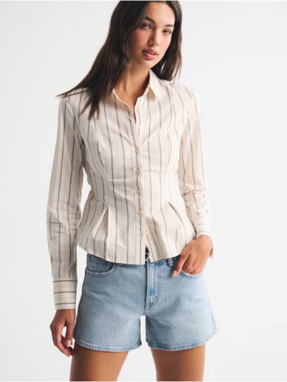 Abercrombie & Fitch Mid Rise A-Line Short